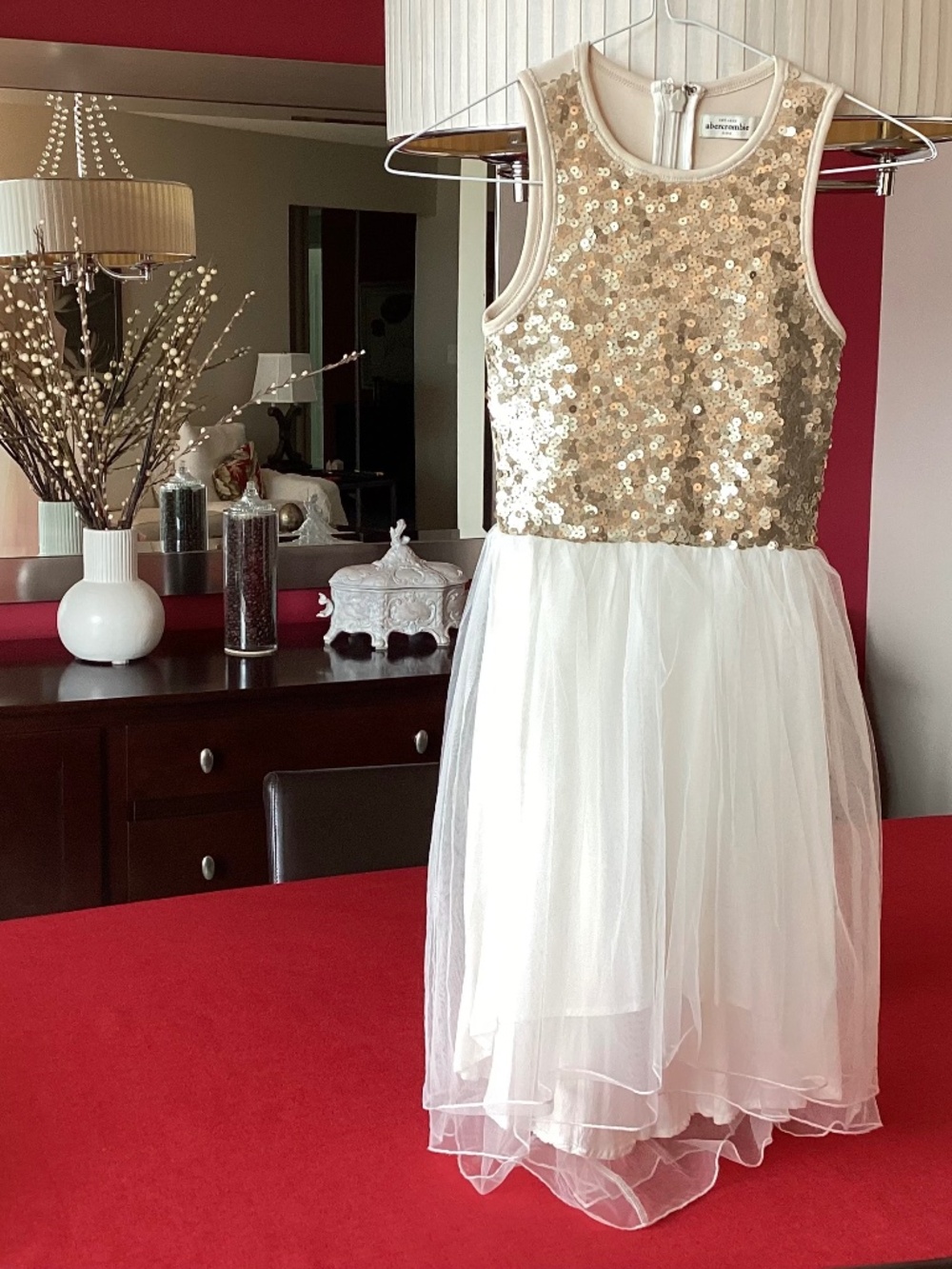 Girl’s party/wedding dress